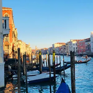 https://ca-dode-grand-canal.hotelslidodijesolo.com