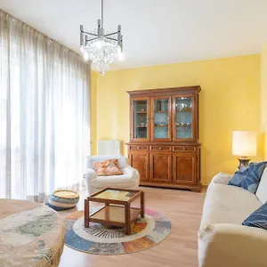 spacious-apartment-at-como-lake.it-lombardy.com/