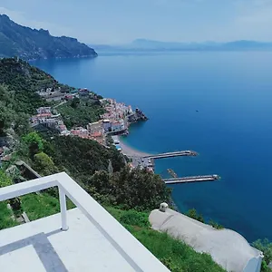https://la-rosa-del-mare-campania.hotels-amalfi.com